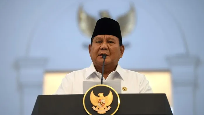 PRESIDEN PRABOWO GELAR RATAS BAHAS RENCANA PENDIDIKAN NEGERI GRATIS DARI SD HINGGA PTN